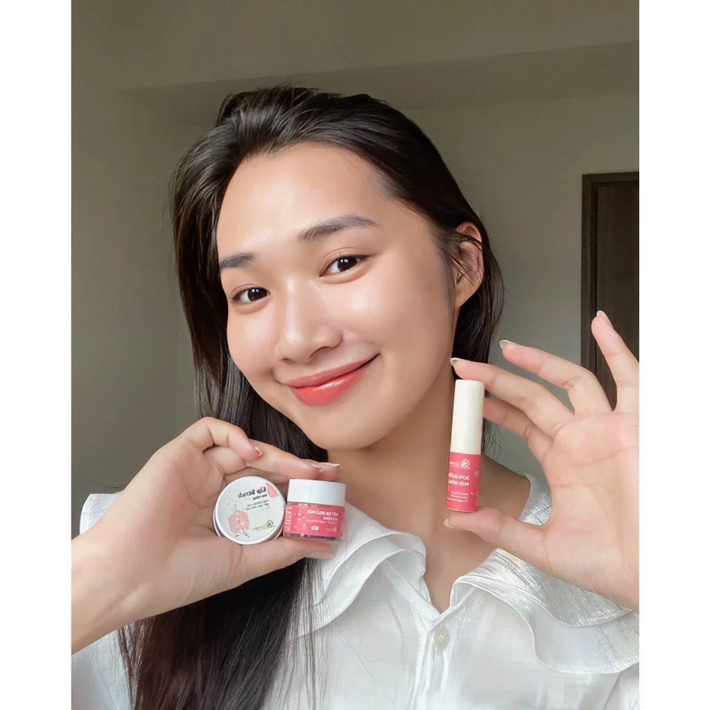 Cỏ Mềm: Lip Scrub Exfoliator