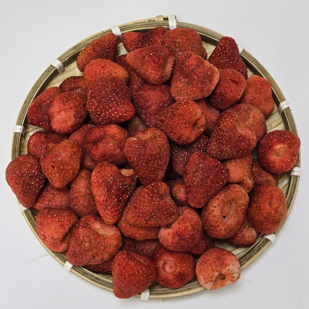 LATA’s Crispy Dried Strawberries (Đà Lạt Specialty)